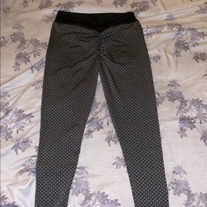 Small famous tik tok leggins!!!